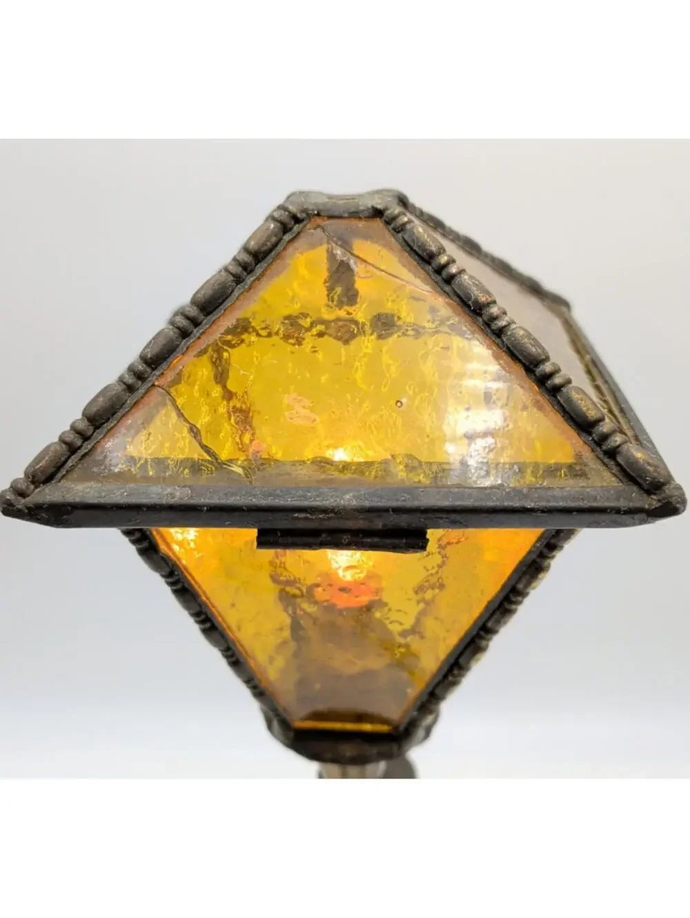 Antique VTG Figural Lamp Asian Man Spelter Statue Amber Glass Lamp 18